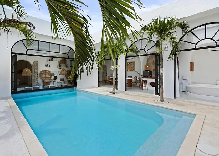 Chic All-white With Pool And Fire Pit * Jimbaran
